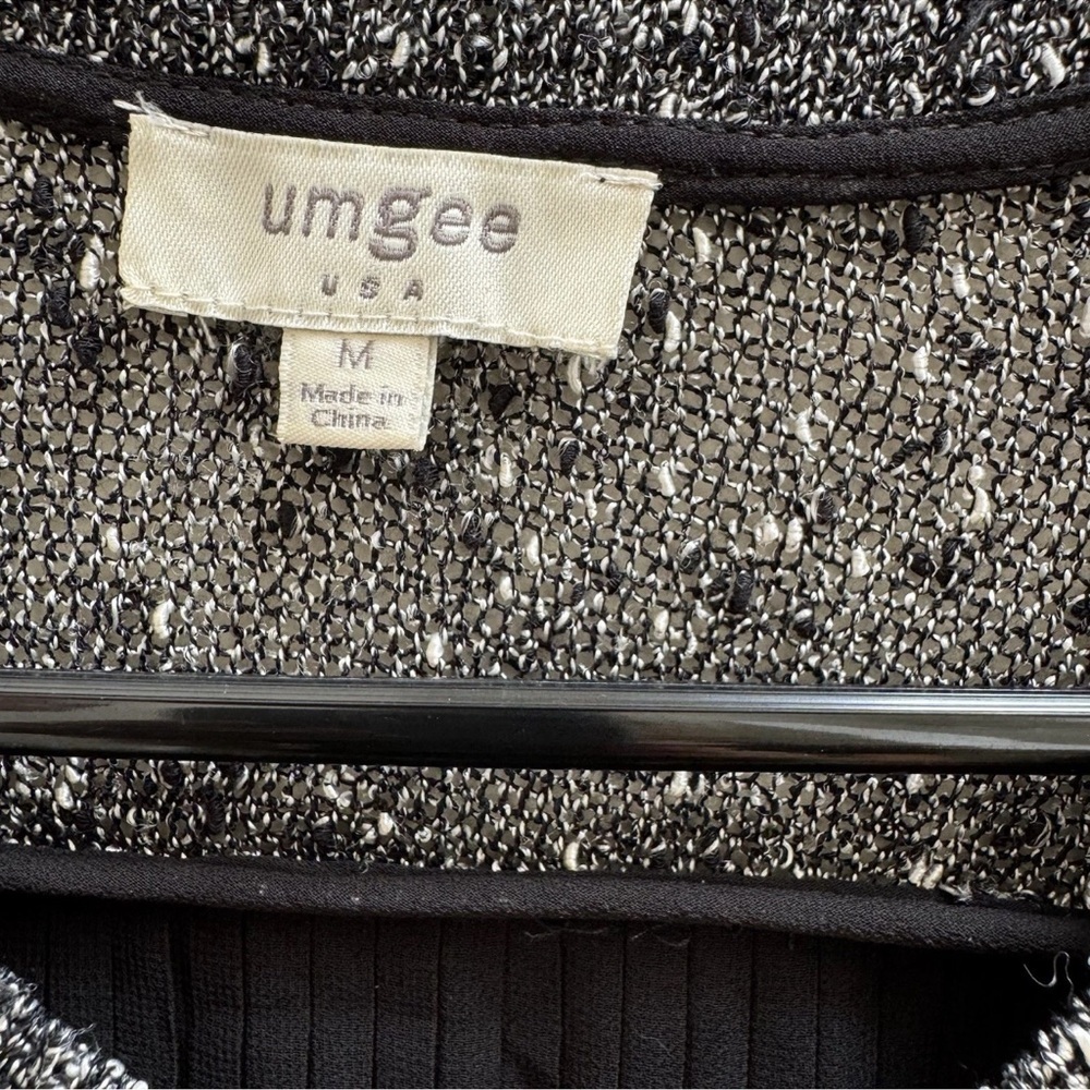 UMGEE Gray Black Pleated Faux Underlay Speckled White Knit Tunic Blouse Top SZ M - Picture 7 of 8